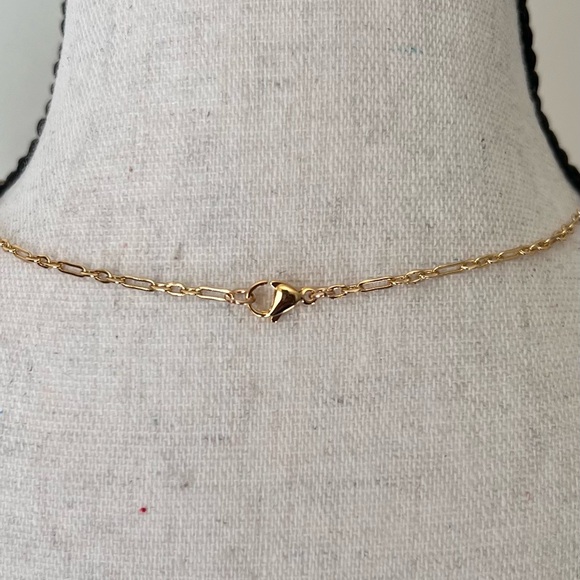 Gold Filled CZ Four Leaf Clover Shell Pearl Minimalist Choker Necklace - Picture 6 of 7